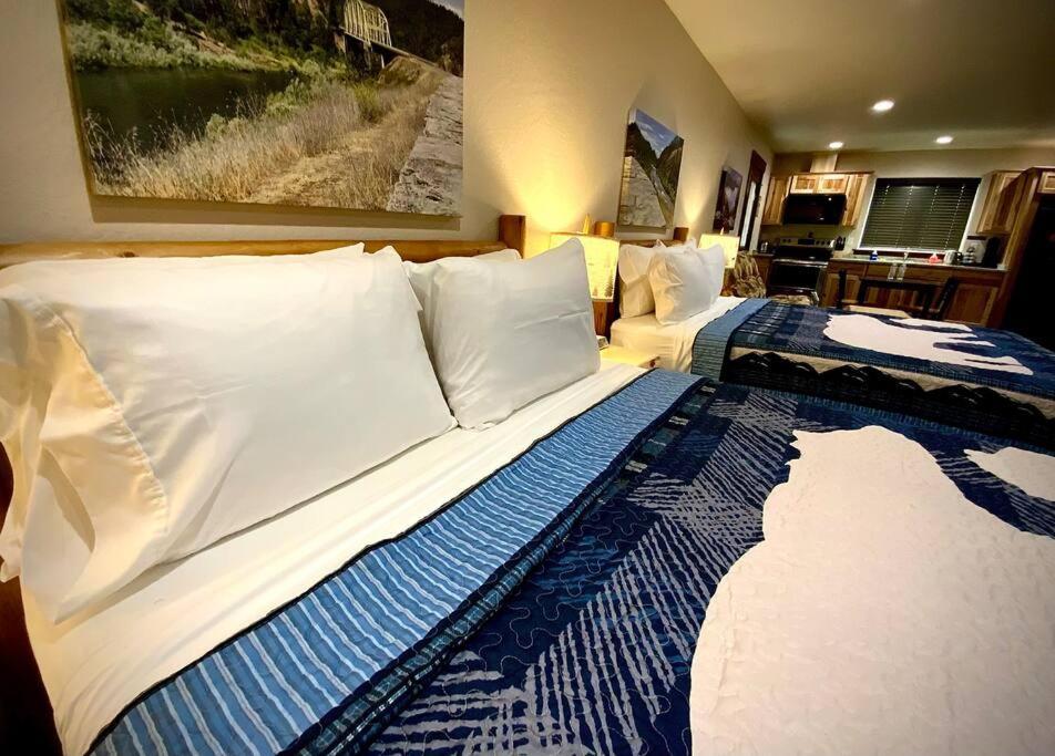 Bear Mountain - Suite 8 Grants Pass Bagian luar foto